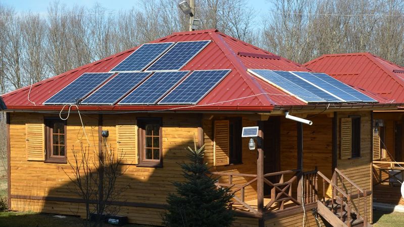 Ordu'da vatandaş, evine güneş panelleri kurdu