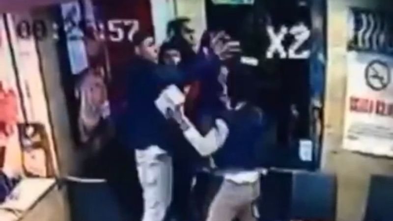 İstanbul'da pizzacıda sipariş kavgası