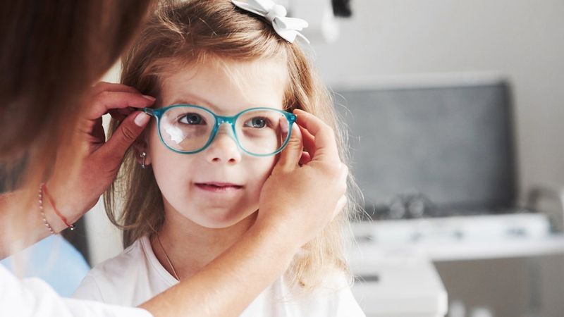Koronavirüs çocuklarda miyopiyi artırıyor