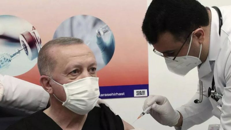 Cumhurbaşkanı Erdoğan, ikinci doz aşıyı oldu