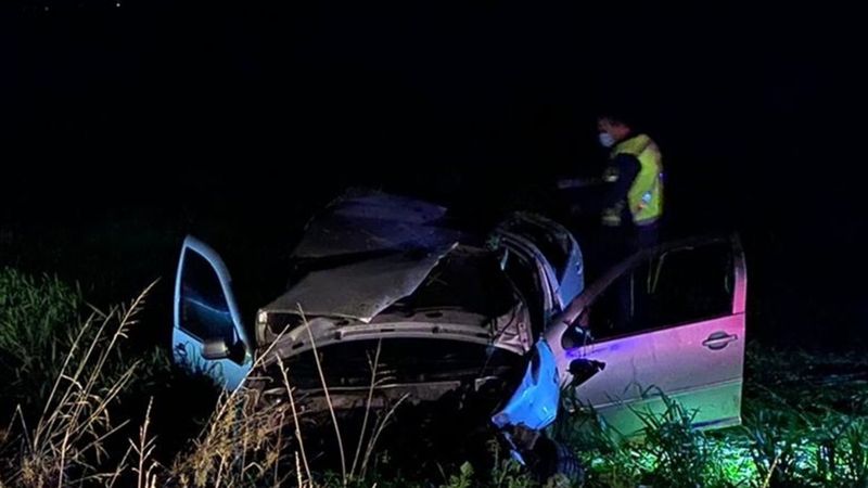 Adana'da otomobil tarlaya uçtu: 1 ölü, 2 yaralı