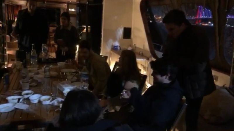 İstanbul'da yatlı doğum günü partisine polis baskını