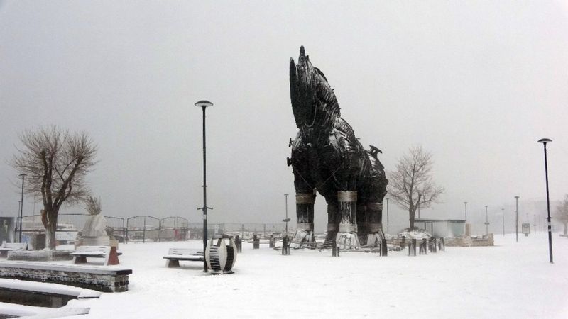 Yüz yüze eğitim öncesi kar nedeniyle bazı illerde eğitime ara verildi