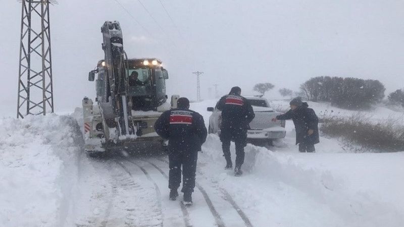 Çanakkale'de çiftlik evinde mahsur kaldı