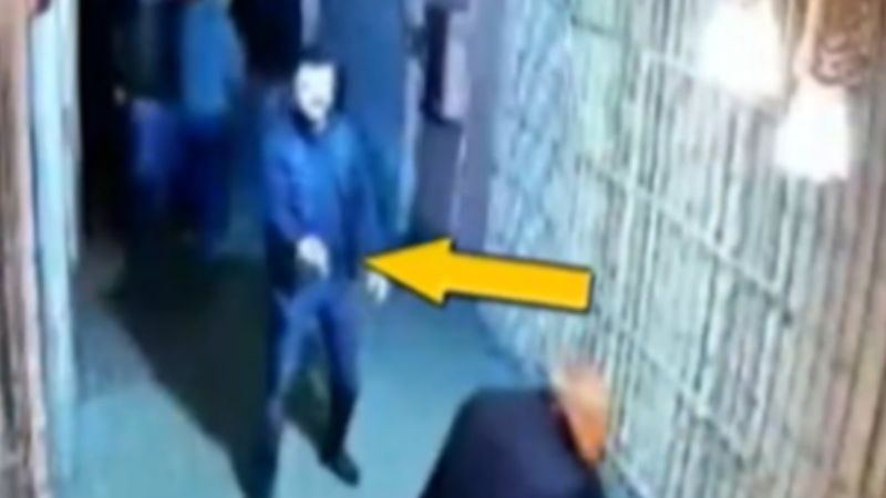 İstanbul'da 10 bin lira için kahvehaneyi basıp dehşet saçtılar