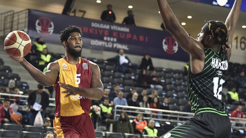 Galatasaray'da Alex Hamilton'la yollar ayrıldı