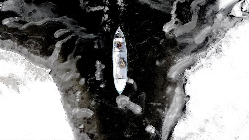 Beyşehir Gölü buz tuttu