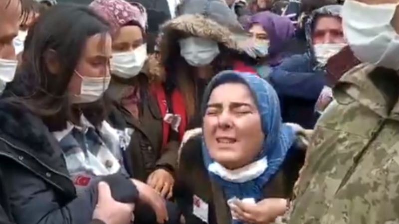 Gara şehidinin annesinden yürek yakan feryat