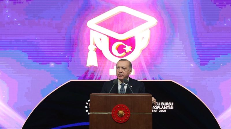 Cumhurbaşkanı Erdoğan: Bu ülke, nitelikli gençlerin omuzlarında yükselecek