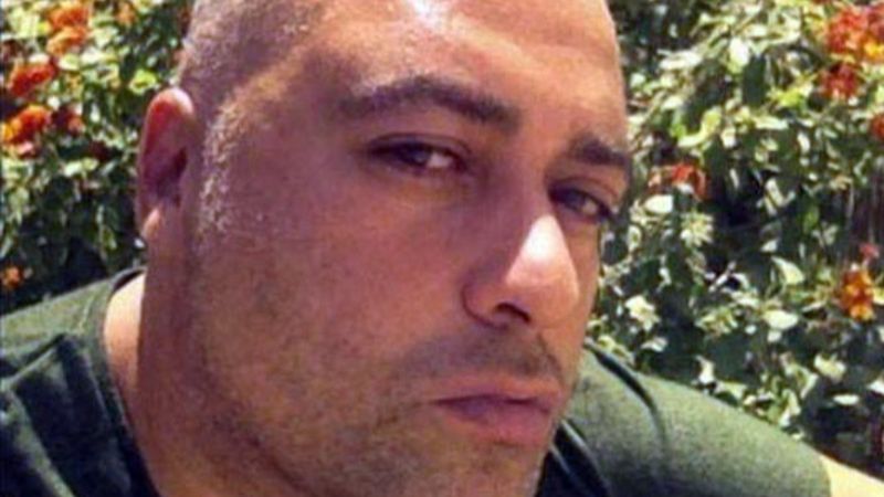 İzmir'de annesini 40, babasını 30 bıçak darbesiyle öldürdü