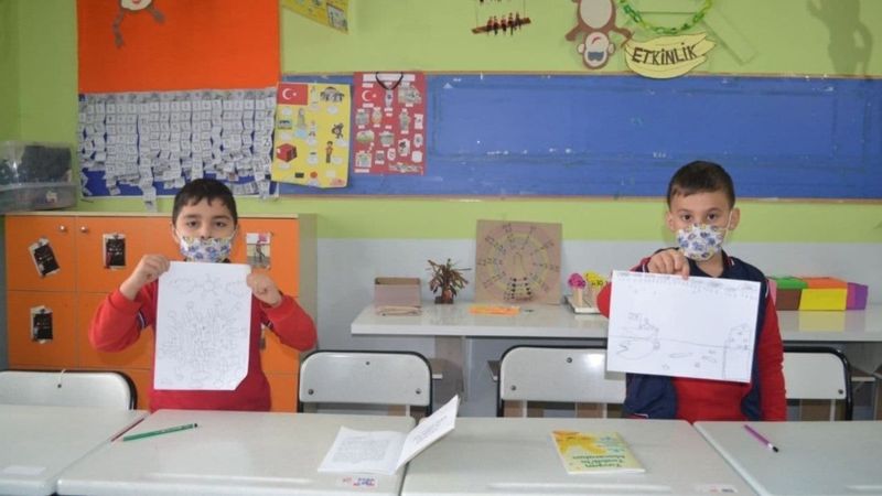 Tokat'ta pandemiyi fırsata çeviren 17 öğrenci kitap yazdı