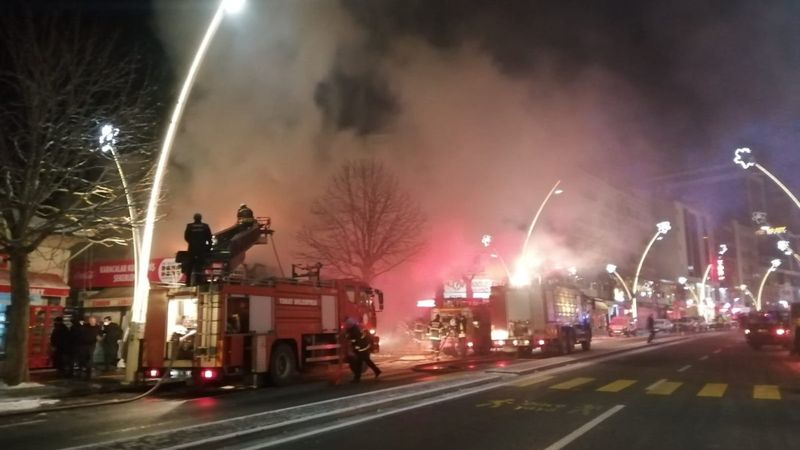 Tokat'ta tüp patlaması sonucu 3 iş yeri yandı