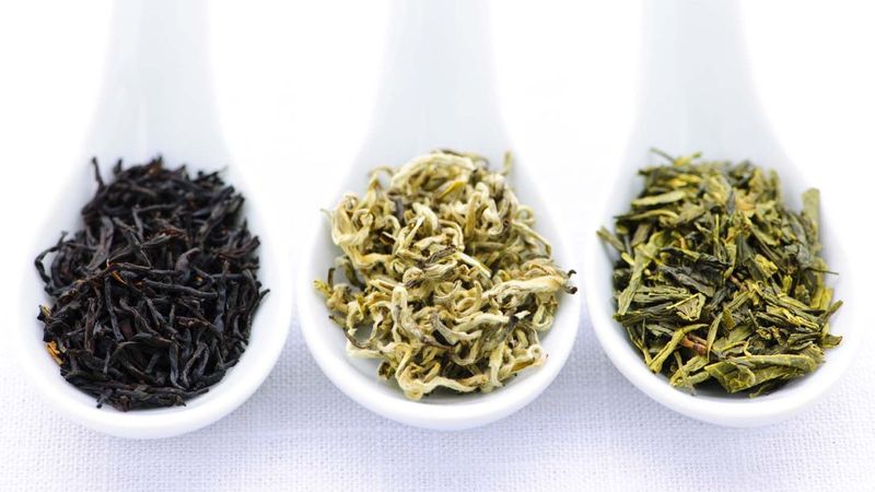 Siyah, yeşil ve beyaz çay arasındaki farklar