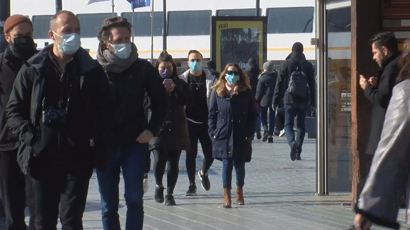 Turistler Eminönü'ne akın etti
