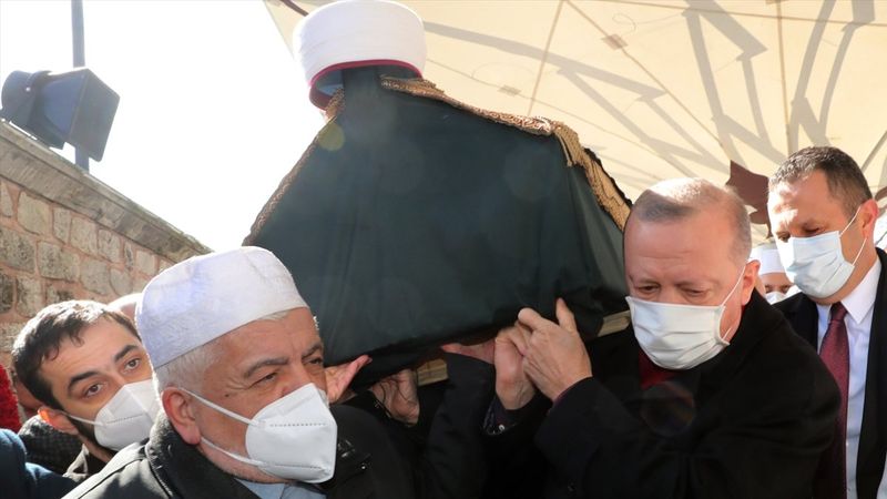 Cumhurbaşkanı Erdoğan, Emin Saraç'ın cenaze törenine katıldı