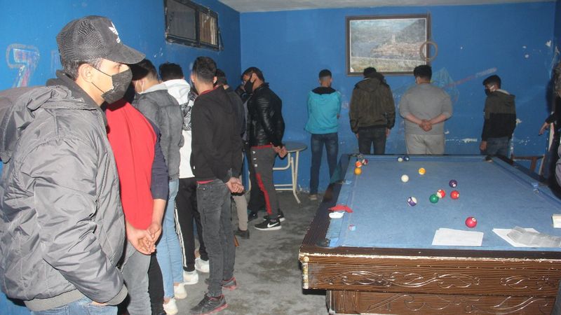 Adana'da restoran görünümlü bilardo salonuna baskın