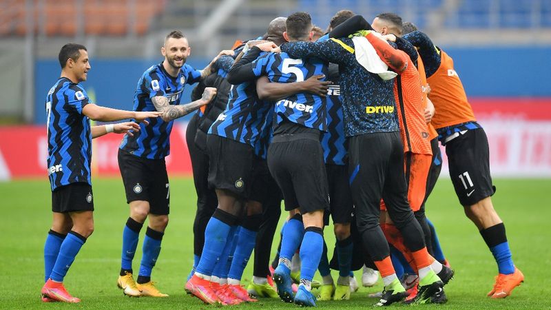 Milano derbisinde gülen taraf İnter oldu