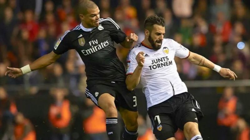 Negredo: Pepe ve Ramos uykularımı kaçırıyordu