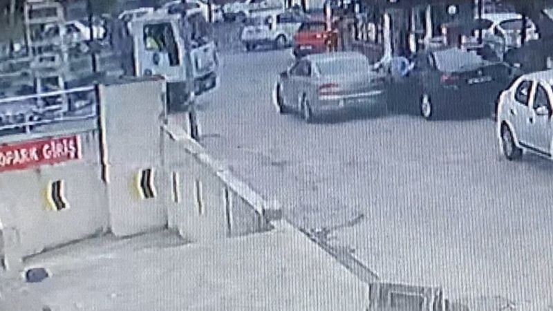 Esenyurt'ta oto hırsızları, suçüstü yakalandı