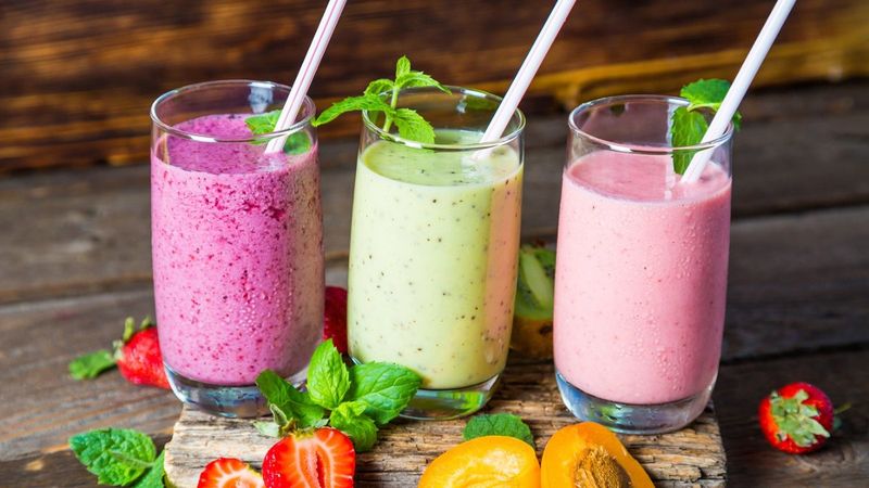 Her gün içmek isteyeceğiniz 3 sağlıklı smoothie tarifi
