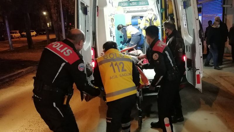 Bolu'da alkol alan arkadaşlar arasında bıçaklı kavga