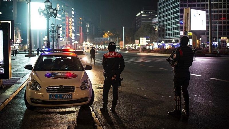 56 saatlik sokağa çıkma kısıtlaması başladı