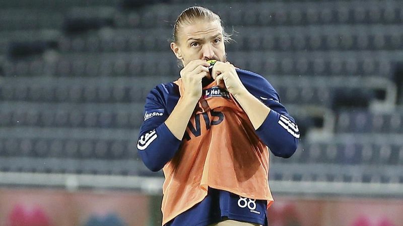 Trabzonspor maçı kadrosuna alınmayan Caner Erkin'den ilk tepki