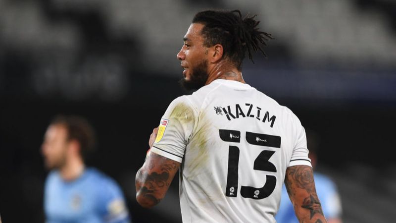 Colin Kazım İngiltere'de ırkçı saldırıya uğradı