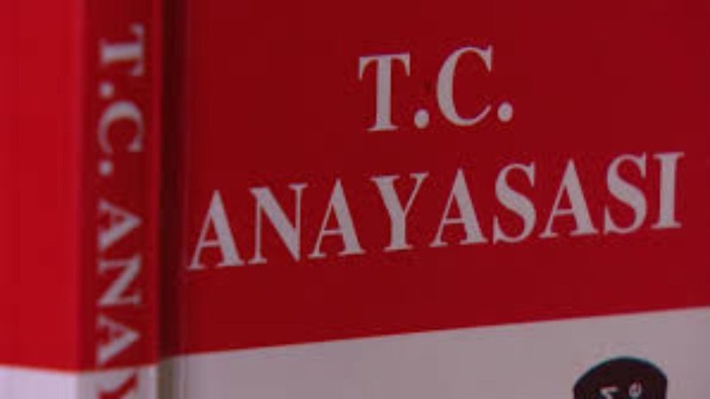 Anayasa'nın ilk dört maddesi nedir? Anayasa'nın ilk 4 maddesi kapsamı ve içeriği..