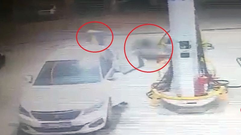 Ankara'da kamyondan fırlayan lastikten son anda kurtuldu