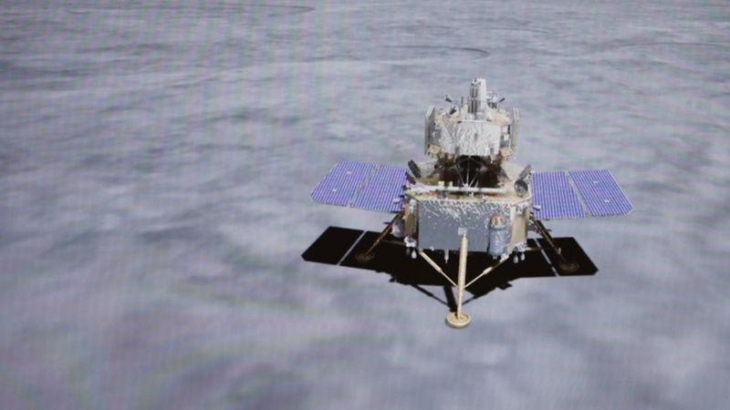 Çin'in Chang'e 5 aracı, Ay'dan topladığı örnekleri sergiledi