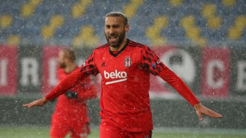 Cenk Tosun'un sağlık durumu