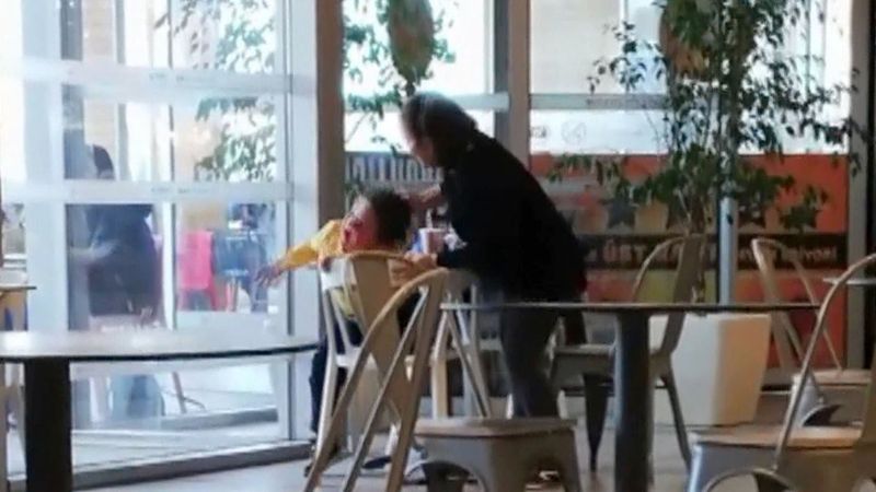 Ankara'da çocuğa şiddet kamerada