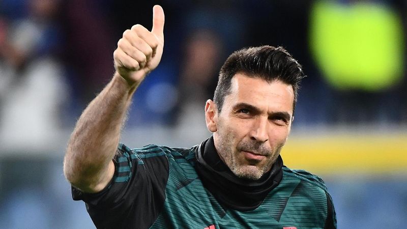 43 yaşındaki Buffon: Futbolu 2023'te bırakabilirim