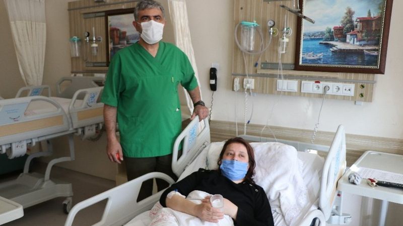 Nefes darlığı çeken kadının ciğerinden biber çıktı