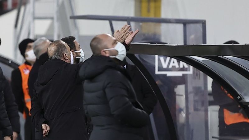 Fatih Terim, Ankaragücü yöneticileriyle tartıştı