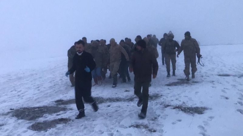 Bitlis'teki helikopter kazasından ilk görüntüler