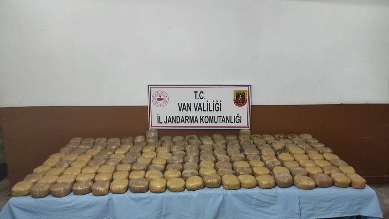 Van'da bir evden, 154 kilo esrar çıktı