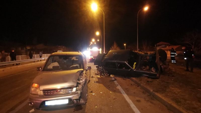 Afyonkarahisar'da zincirleme kaza: 5 yaralı