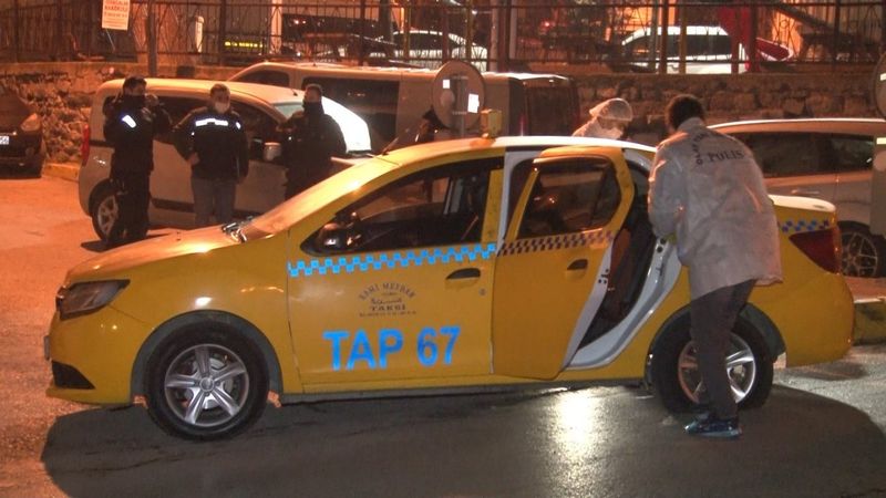 Gaziosmanpaşa'da taksiye binen şahıslar ile bekçi arasında kovalamaca