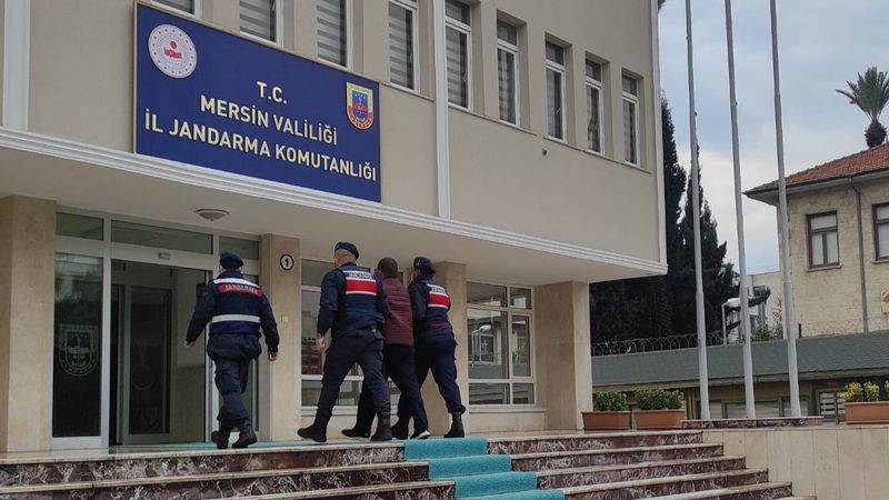 Mersin merkezli 3 ildeki DEAŞ operasyonunda 3 gözaltı