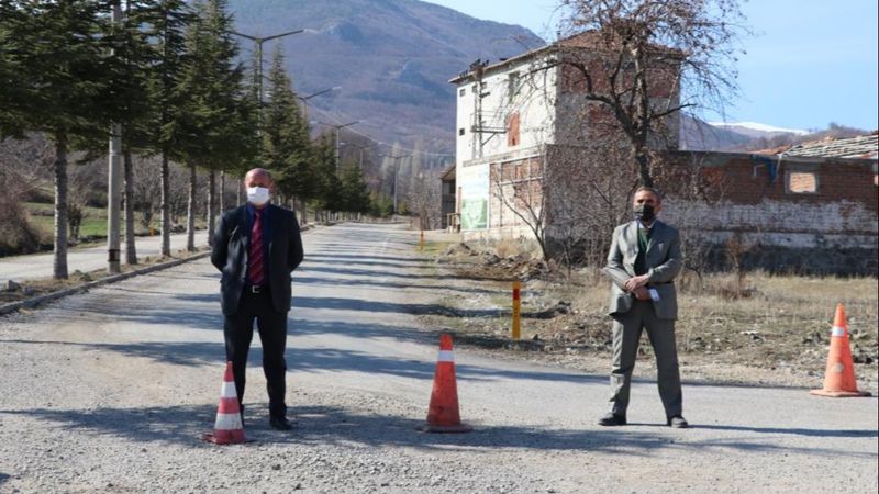 Amasya'da muhtar köyünü karantinaya aldı