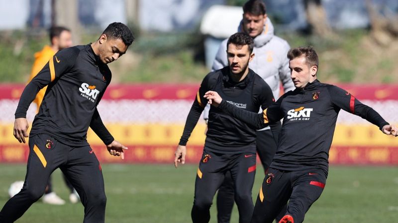 Galatasaraylı futbolculardan yeni seri toplantısı