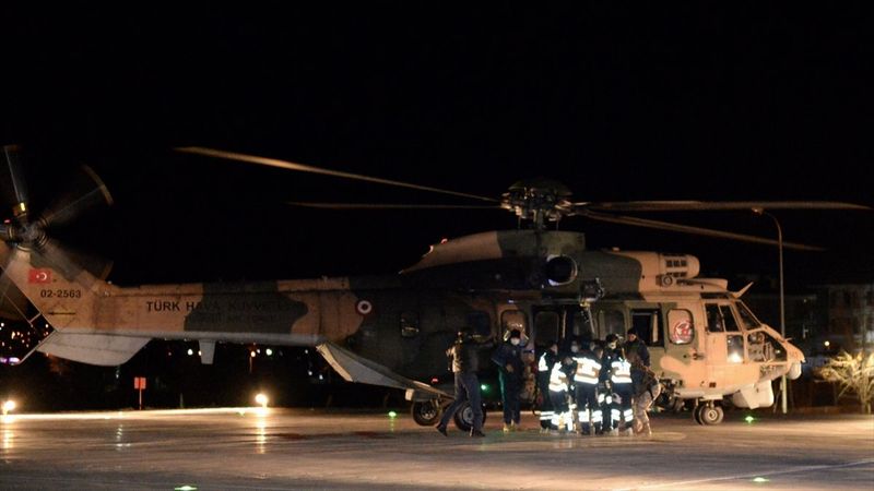 Eskişehir'de dağlık alanda mahsur kalan 4 kişi kurtarıldı