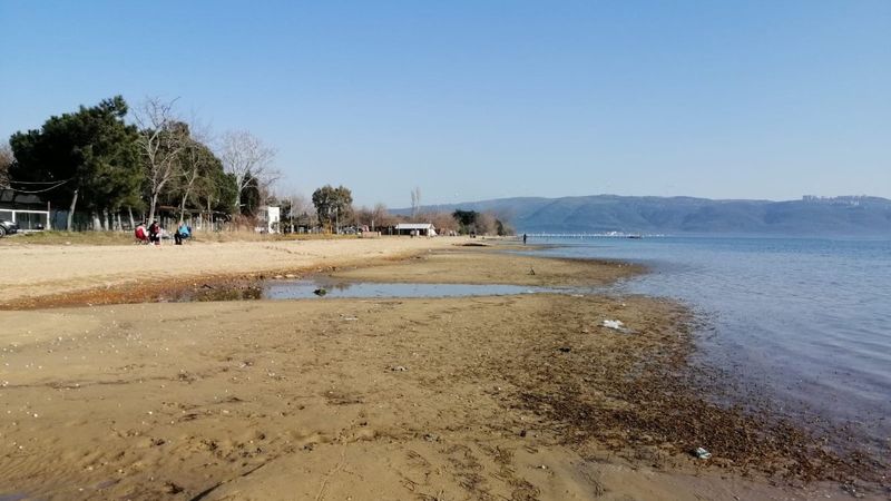 Erdek'te deniz çekildi