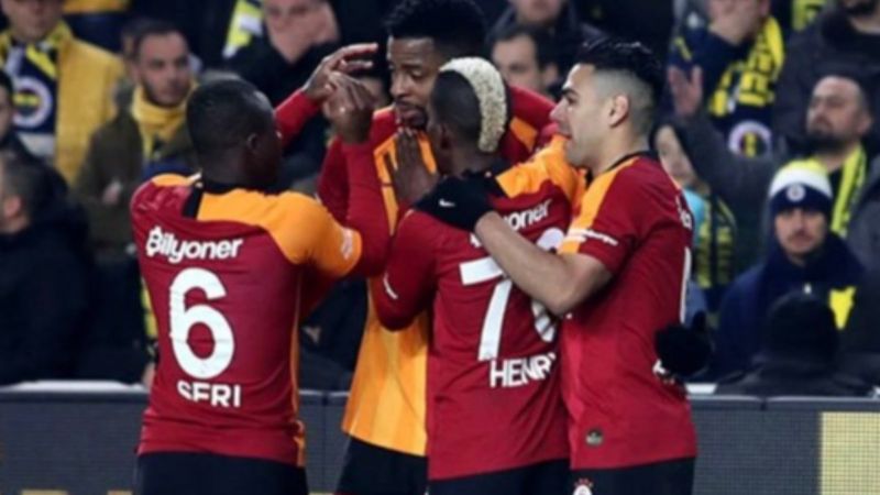 Beşiktaşlılardan Podolski paylaşımı