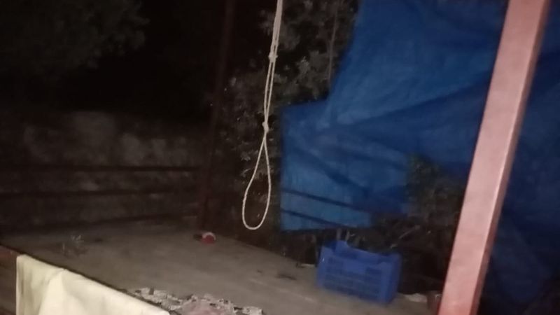 Antalya'da boynuna salıncak ipi dolanan çocuk hayatını kaybetti