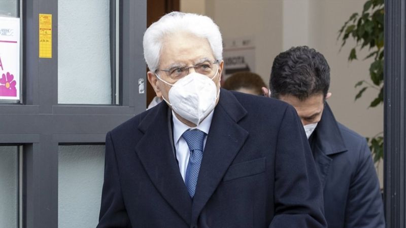İtalya Cumhurbaşkanı Sergio Mattarella, koronavirüs aşısı yaptırdı
