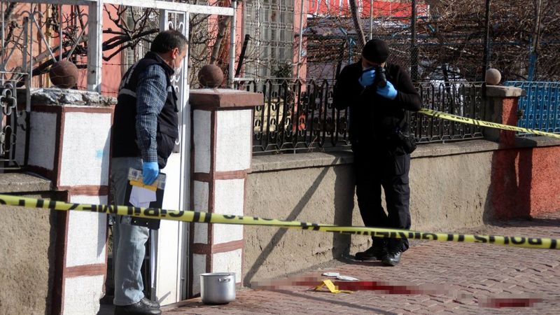 Kayseri'de tartıştığı komşusunu vurup, teslim oldu