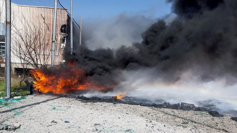 Muğla'da plastik kasa fabrikasında yangın